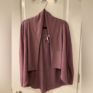 Athleta Pranayama Wrap- Sugarplum, XS